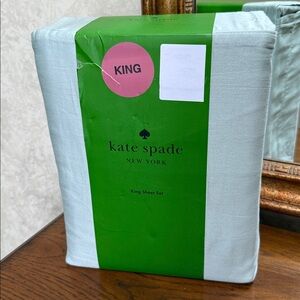 Kate Spade New York King Sheet Set in Soft light green color. 100% Cotton Sateen